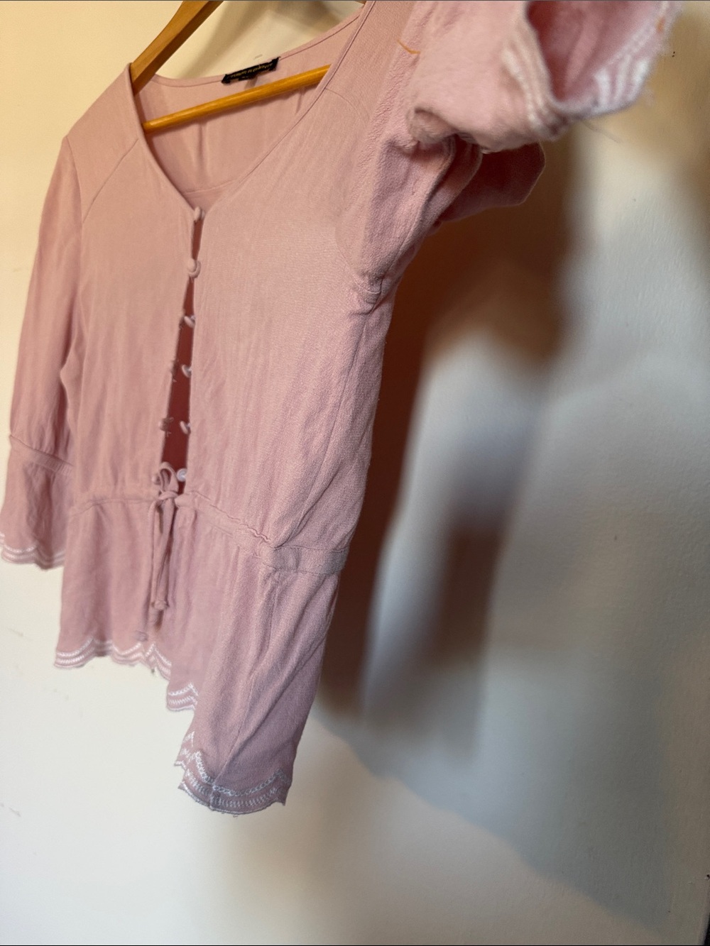 Furor Elements Womens XL Dusty Rose Peplum Blouse Scalloped Embroidered Top - Picture 7 of 8
